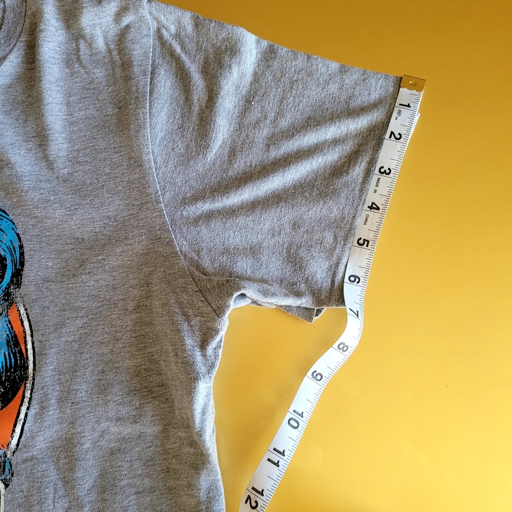 Women's XL(15/17) Gray Superwoman T-shirt - Picture 4 of 10